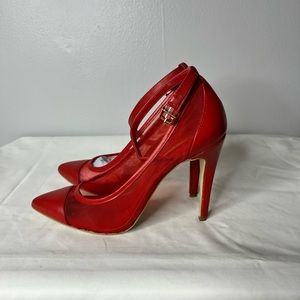 BCBGeneration Cynthia Pump Shoes Ted Size 8